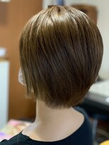 コアフィールフィス(COIFFURE fils)&nbsp;《見附　今町》大人可愛いショート　丸みシルエット