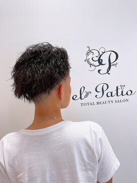 エルパティオ(EL PATIO) ツイストパーマ×スキンフェード