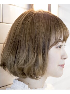 ルーブ(Roove) クラデベージュ×ふんわりボブ
