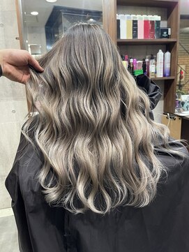 ラフ(LAFF) #黒髪#ボブルフ#ネビージュ#小顔#ワンレン