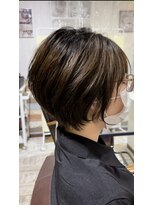 ティアラ 桜木町(TIARA)&nbsp;ショートボブ/前下がりショート/センターパート/20代/30代/