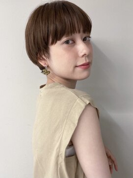 サーカス バイ ビュートリアム 青山(CIRCUS by BEAUTRIUM) 30代 マッシュショート ショート ショートカット 青山 小顔