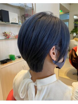 ヘアーリゾートラシックアールプラス(hair resort lachiq R+) 《R+》ダブルカラー/ブルーグレー/ショート