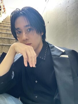 ログ オモテサンドウ(L.O.G OMOTESANDO) 黒髪センターパート
