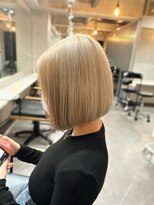 シアン(CYAN)&nbsp;#ミルクティーベージュ/ブリーチ/ボブ/切りっぱなし/髪質改善