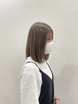 イロ(iro) 中明度ベージュ