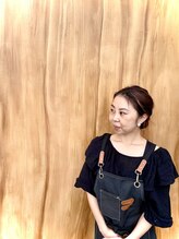 リーニアプラスエヌ(LINHA +n)&nbsp;RINA 