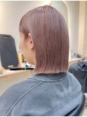 タッセルボブミルクティーピンクベージュ切りっぱなしボブ長め