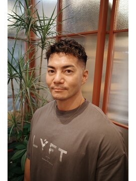 アンバーグリーム(AMBERGLEAM) ショートスタイル