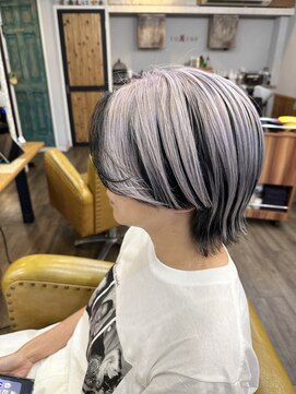 トルチェ(toRtue) アンブレラカラー　センターパートウルフ　ホワイトラベンダー