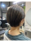 ナチュラルハイライト　ショートボブ