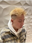 短髪/20代/アップバング/スキンフェード