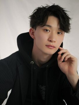 ウノ 若葉台(UNO) アップバングショート