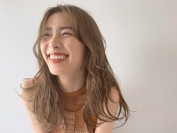 ジエクトヴィシア 心斎橋の写真/似合うバランスのパーマをご提案！ウェーブの大きさ・ウェーブが始まる位置などに徹底してこだわります◎