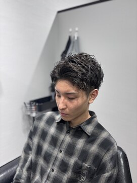 リーブル(Libre) 20代30代ツイストスパイラルパーマショートツーブロック大人