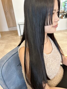 ヌール(Nuru) 暗髪×ロング