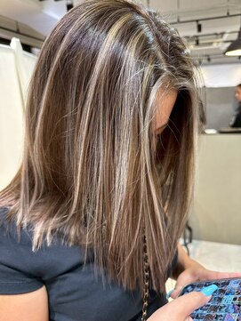 メリー オオサカ(Merly Osaka) ハイライト/似合わせカット