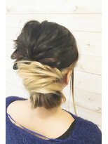 ヘアメイク エンカレッジ(HAIR MAKE encourage)&nbsp;○サイドシニヨン○