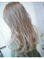 アッシュヘアー 【シアーライト】×【ベージュ】