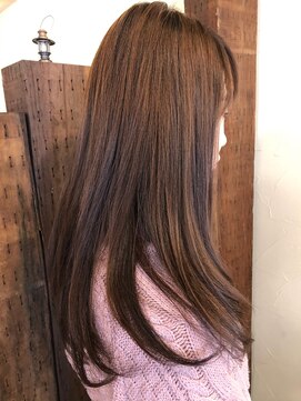 ヘアメイク ランプ(HAIR MAKE LAMP) ロングストレートスタイル