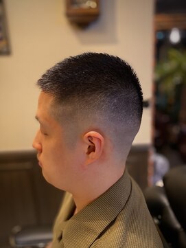 バレス 田町(BALES) [スキンフェード/ツイストスパイラル/田町]