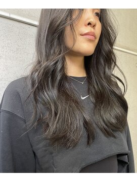 エヴァー(ever) ＊透け感グレージュ×ヨシンモリ＊[渋谷/渋谷駅/髪質改善]
