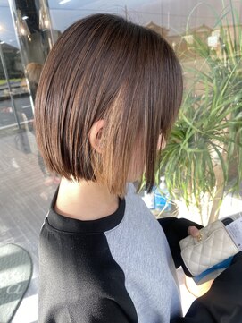 アリカ(arika) インナーカラー/ボブ