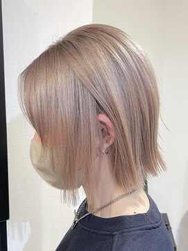 ロイス 神宮前(ROIS) ミルクティーベージュ/ダブルカラー/ケアブリーチ/ハイトーン