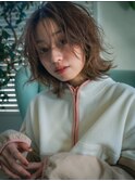 ミディアムボブ×ゆるウェーブ