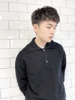 シー(shii..)&nbsp;《shii../大黒》#韓国風ベリーショート#ツーブロック刈り上げ