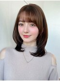 20代シースルーぱっつん前髪で結んでかわいいフェイスレイヤー