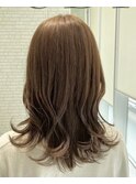 上品にまとまる 大人のナチュラルレイヤー