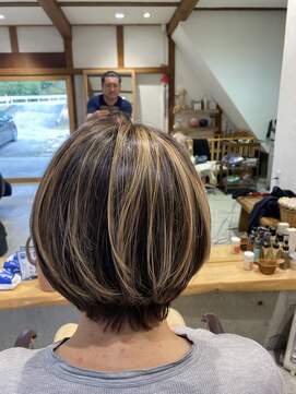 サトシオダクラ(SATOSHI ODAKURA) 軽やかショート ハイライトカラー