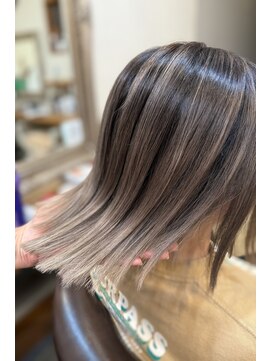 オーリトーリ(Oritori) ミディアムボブ