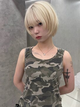 アイヴァン(AIVAN) ブロンド・レイヤーボブ・ボブレイヤー　lll