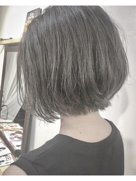 ヘアーアンドアトリエ マール(Hair&Atelier Marl) 【Marlお客様スタイル】ダークグレージュの抜け感ショートボブ