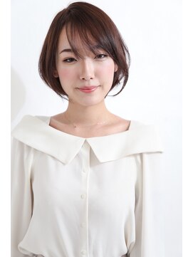 イソラブル(ISOLA-blu) 【小顔スタイル】アッシュベージュ×ショートボブ
