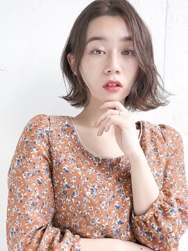 ルティア(Lutia) 外はねボブ　マロンブラウン