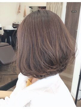 ヴェーラヘアー(VEЁЯA hair) シークレットカラー× 重め2wayボブ