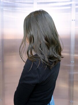 フィッツコア(FITS CORE) オリーブグレージュ　ロングヘア　グレージュ