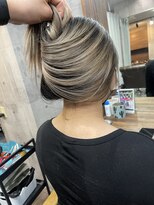 ラフ(LAFF)&nbsp;#黒髪#ボブルフ#ネビージュ#小顔#ワンレン