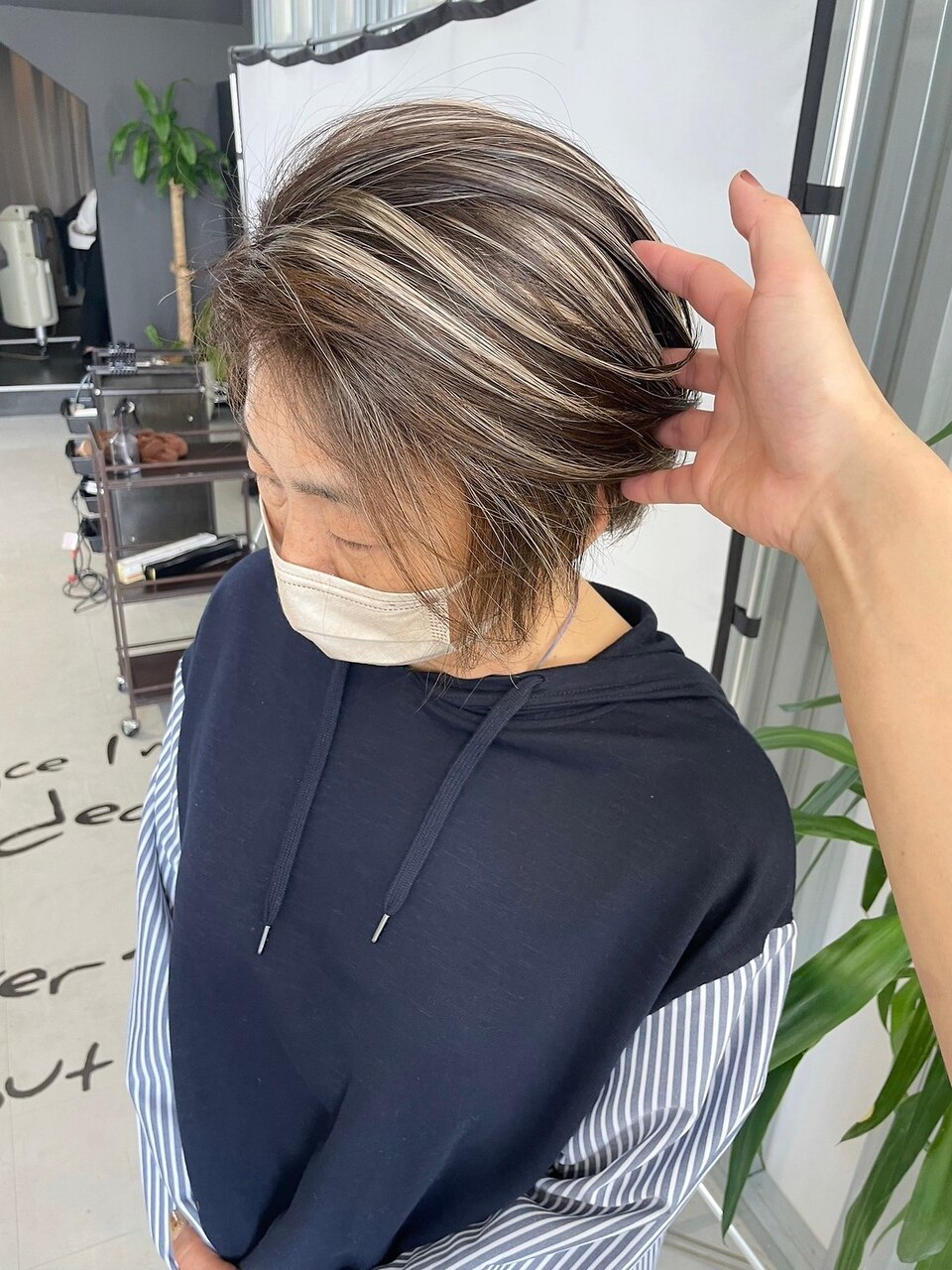 梅田】白髪ぼかし白髪ぼかしハイライトハイライトカラー：L182855340