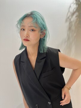 ゼストララ(ZEST Lara) ミントグリーン×ボブカット