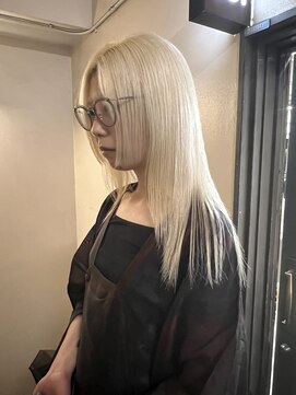 ソイ 下北沢(soi) White blonde