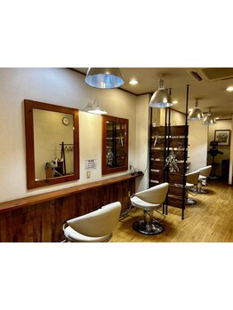 【海田/ユアーズ東海田店すぐ】経験豊富なstylist達がお客様のお悩みや理想に寄り添って施術します◎