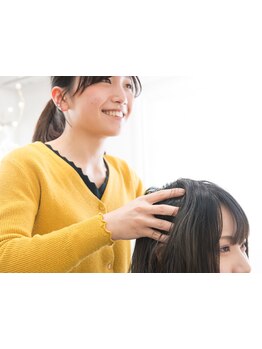 頭皮ケアにこだわりたい方におすすめ☆オイルヘッドスパで頭皮の汚れをスッキリ落とし、健康的な髪へ