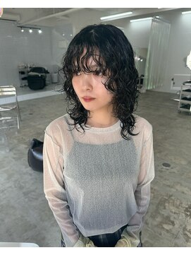 スーパーシーン(SUPER SCENE) ミルクティーブロンド/ダークブルー/デジタルパーマ/宜野湾