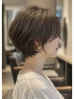 リアン アオヤマ(Liun Aoyama)&nbsp;束感レイヤーショート/ベージュブラウン/30代/40代/50代