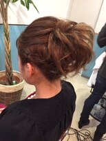 ロカット サロン(Roquat Salon)&nbsp;ミディアムカールアップアレンジ【ヘアセット　立川/立川南口】