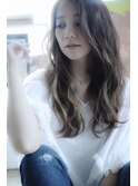  Chlom ☆立体感バレイヤージュグレージュ　TEL 0364574337